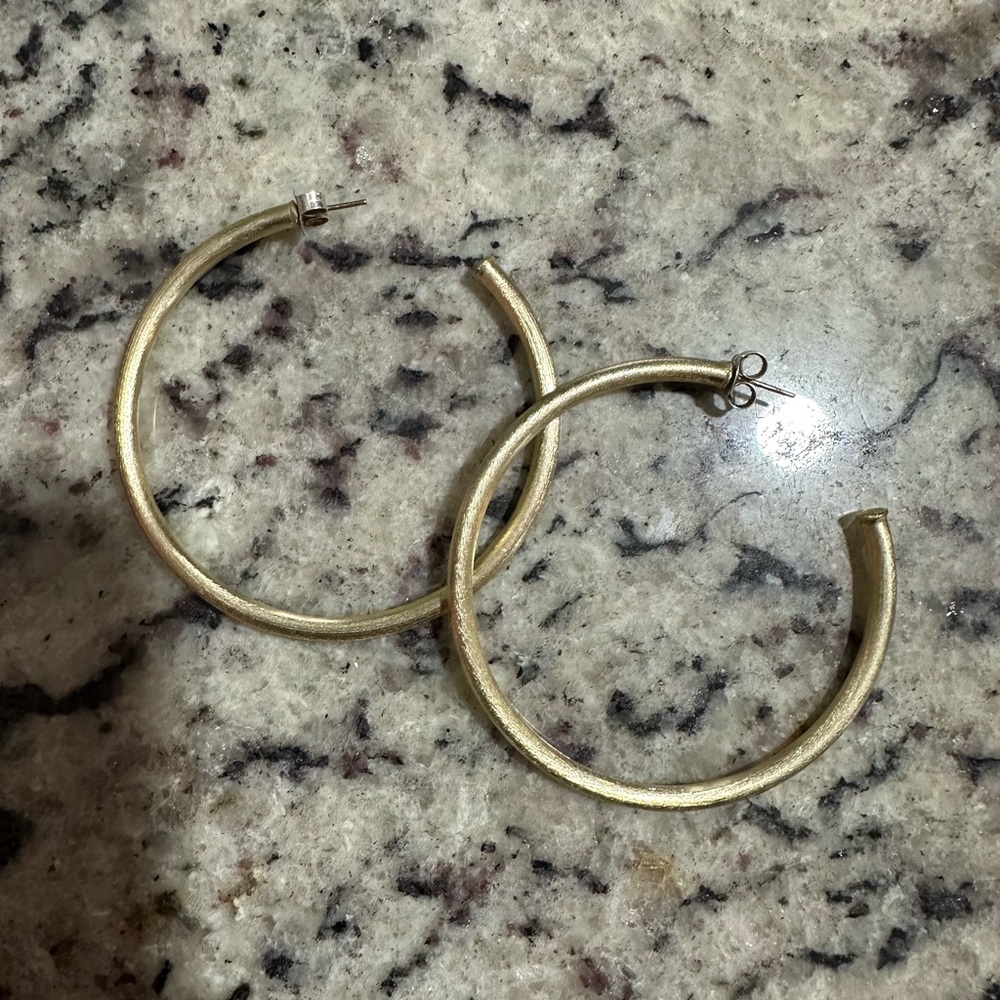 Shelia Fajl Everybody’s Favorite Hoops